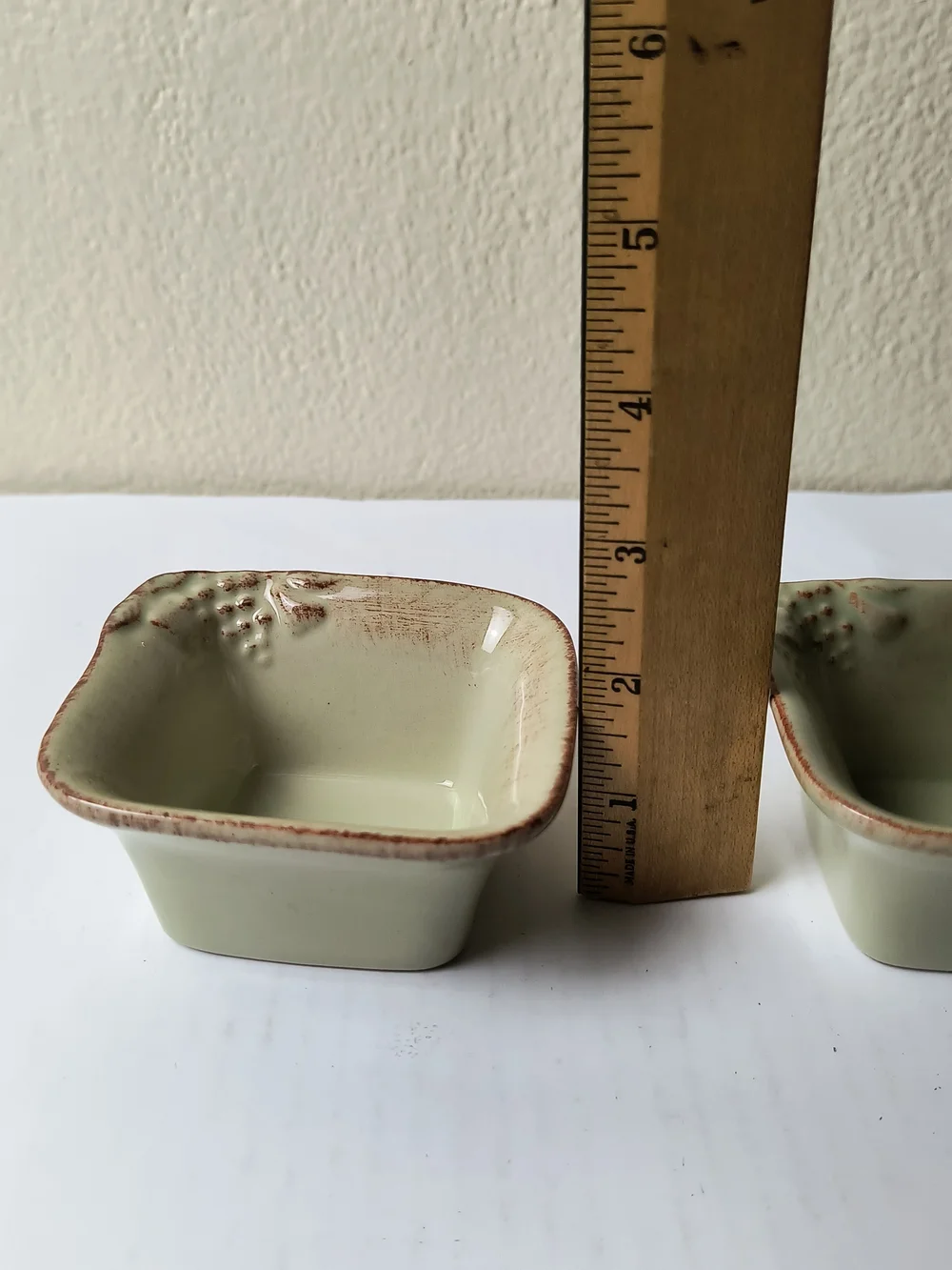 Casa Stone Madeira Harvest Ceramic Vase by Casafina Sauce Dish - Dijon Gold